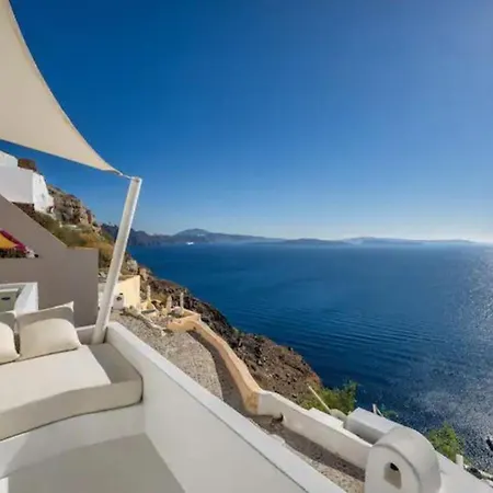 In Oia, Greece וילה אויה